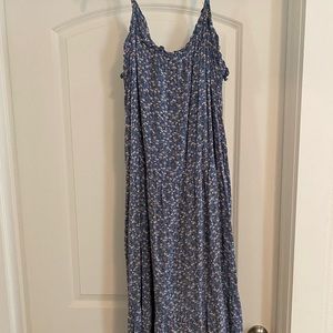 Blue midi dress with white flower details